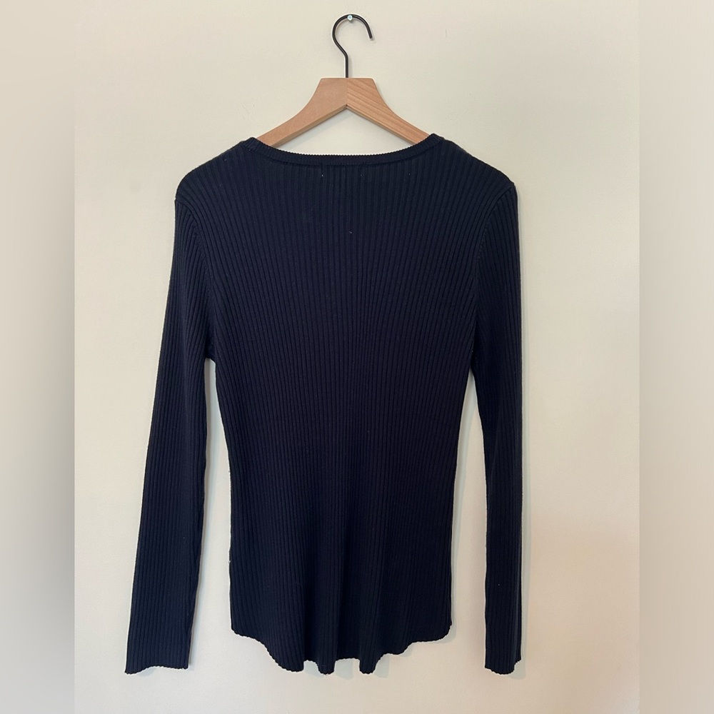 Calvin Klein Ribbed Sweater with Charm Navy Blue Size Medium - Picture 2 of 8